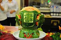 选择一家专业的蔬菜配送公司,以便做好大餐